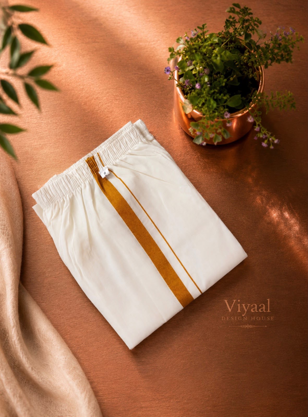 Kids adjustable white vesti